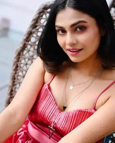 Call Girls Service in Alamnagar